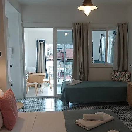 Cozy Penthouse In The Historic Center Of Apartamento Nápoles